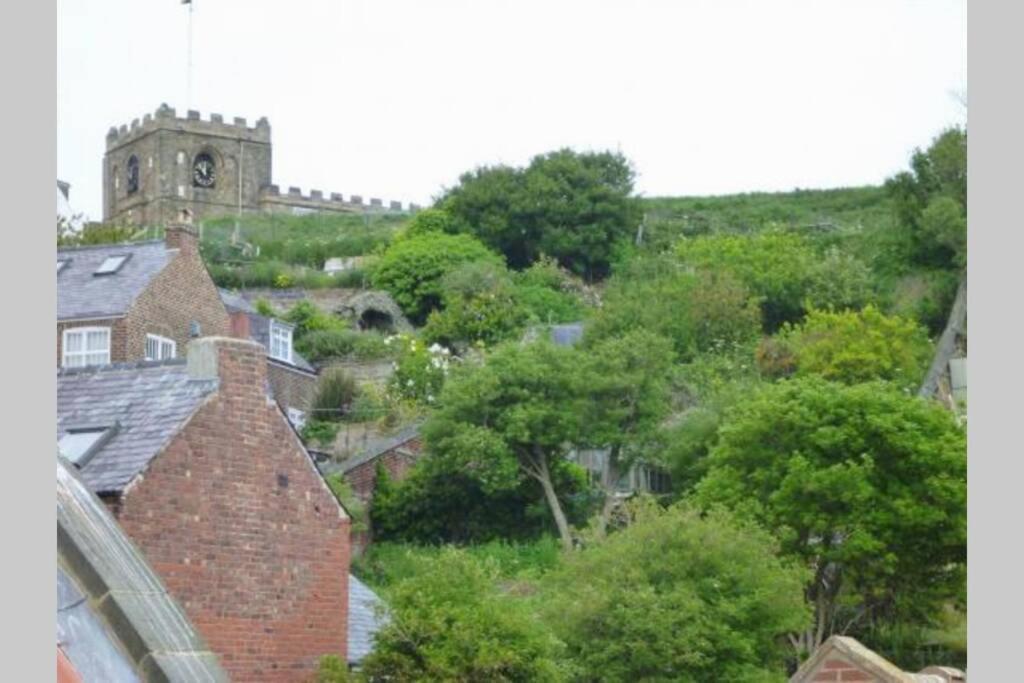 Kikas Cottage, Rear 89 Church Street, White Horse Yard Whitby Exterior foto